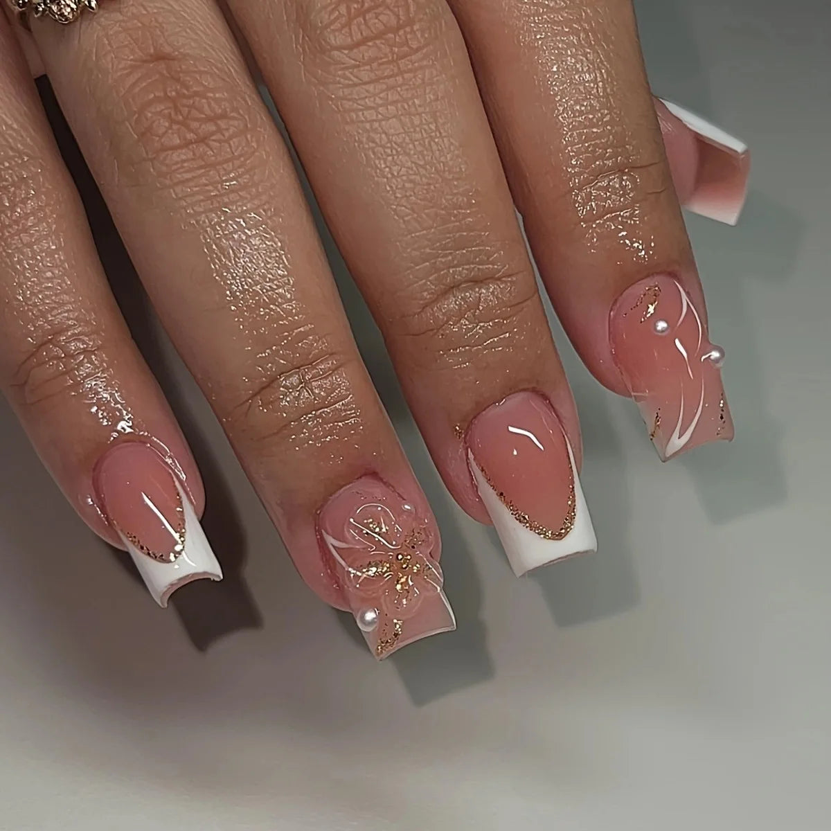 24pcs Mid-length Press on Nails Pink French Full Cover Flower Design Fake Nail Reusable Pearl False Nail with Jelly Glue Nails